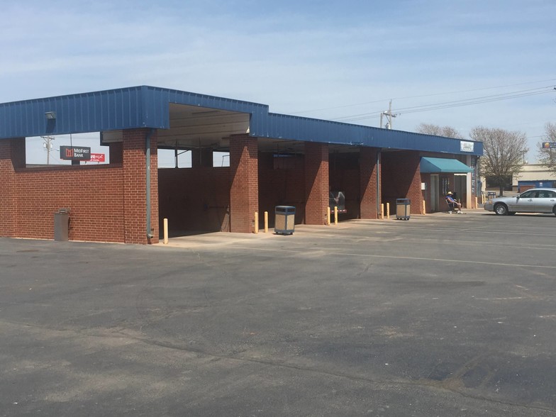 201 N Washington Ave, Weatherford, OK for sale - Primary Photo - Image 1 of 1