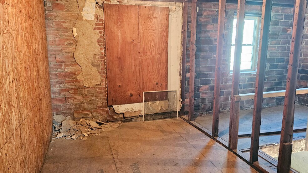 311 10th st, Owensboro, KY à vendre - Photo du bâtiment - Image 3 de 3