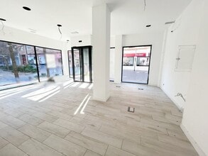 Retail in Majadahonda, Madrid for lease Interior Photo- Image 1 of 14