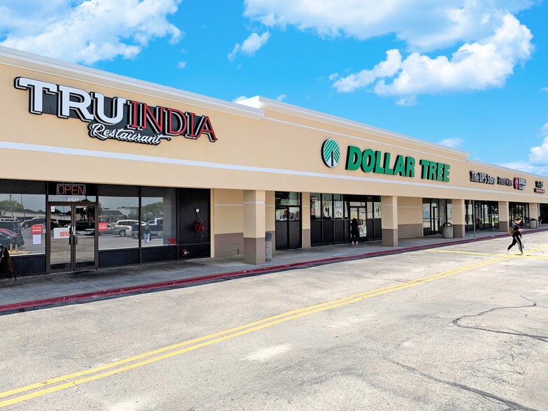 2409-2469 Bay Area Blvd, Houston, TX à louer - Photo du bâtiment - Image 2 de 8