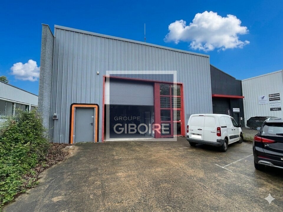 Industrial in Cesson-Sévigné for lease Building Photo- Image 1 of 13