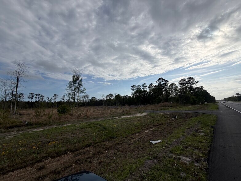 7393 Leroy Coffer Hwy, Fleming, GA à louer - Photo du bâtiment - Image 3 de 4
