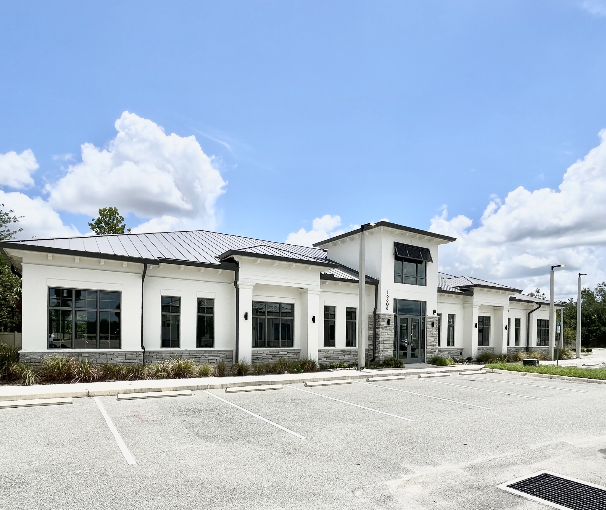 16608 Sunrise Lakes Blvd, Clermont, FL for lease Building Photo- Image 1 of 17