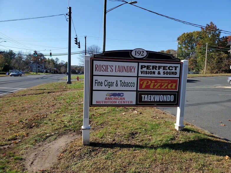 192 W Main St, Avon, CT for lease - Building Photo - Image 2 of 3