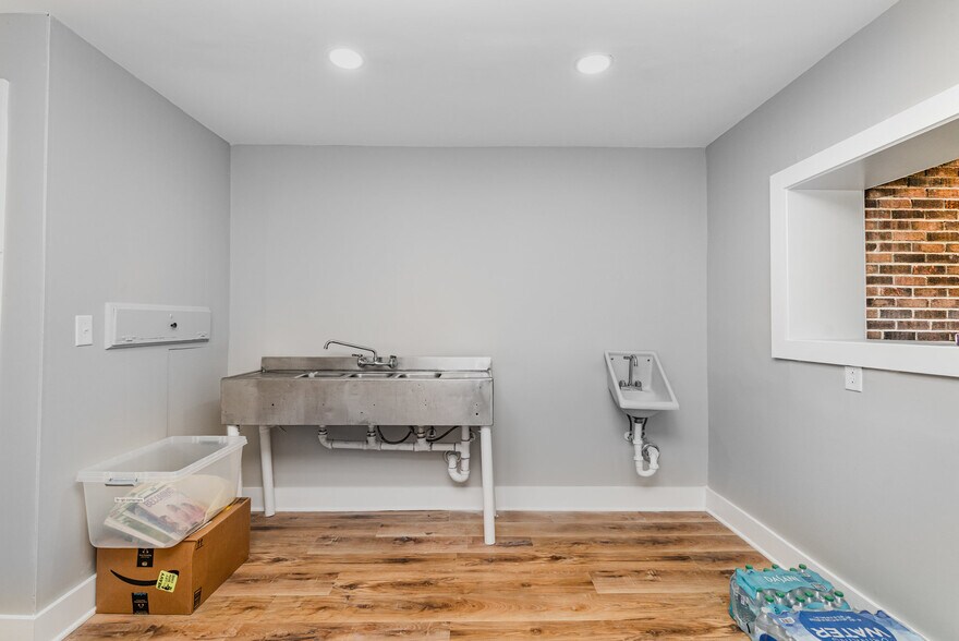 2597 Whites Creek Pike, Nashville, TN à vendre - Photo du bâtiment - Image 3 de 23