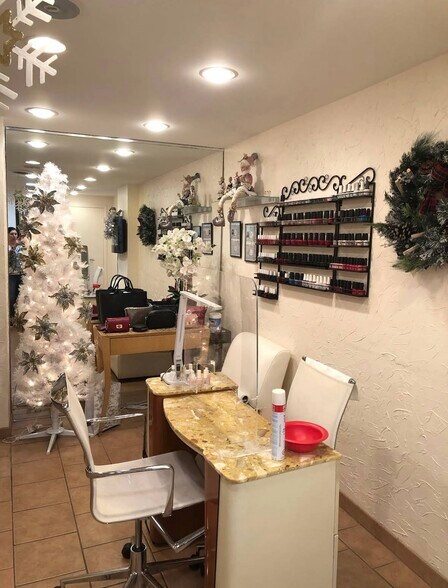 1530-1538 Northern Blvd, Manhasset, NY à louer - Photo du bâtiment - Image 2 de 3