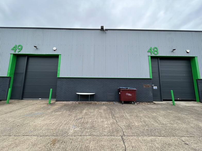 37-44 Potters Ln, Milton Keynes for lease - Building Photo - Image 3 of 20