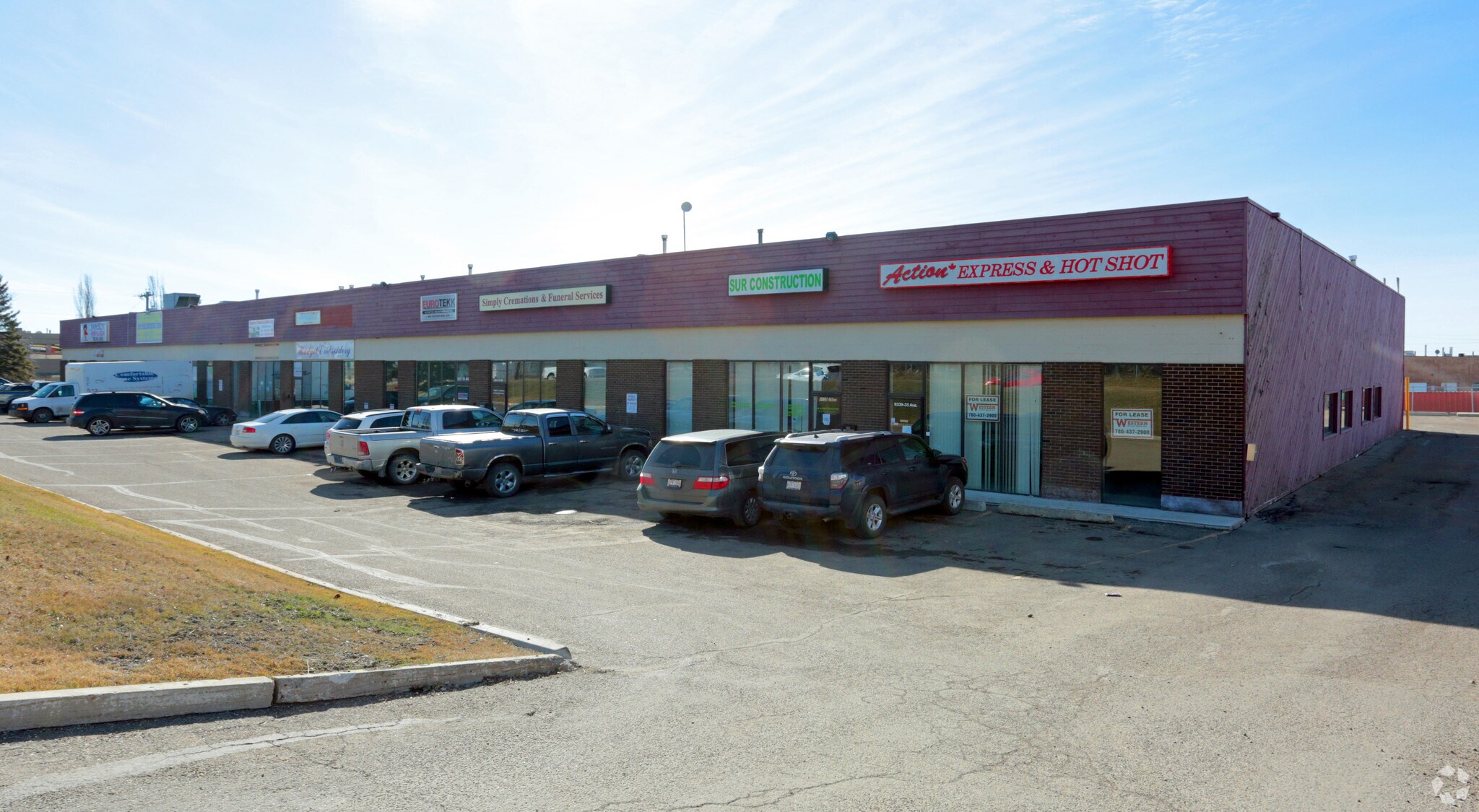 9319-9339 35th Ave NW, Edmonton, AB for sale Primary Photo- Image 1 of 1