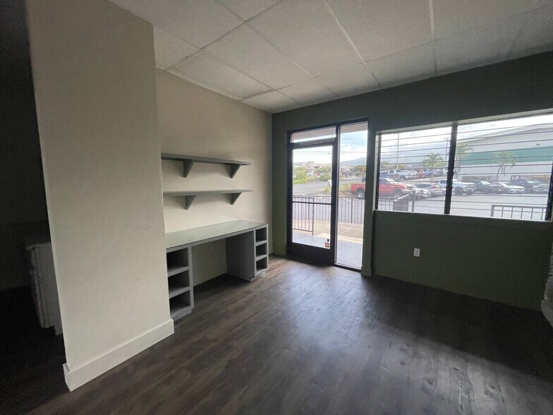 74-5035 Queen Kaahumanu Hwy, Kailua Kona, HI à louer - Photo intérieure - Image 3 de 10