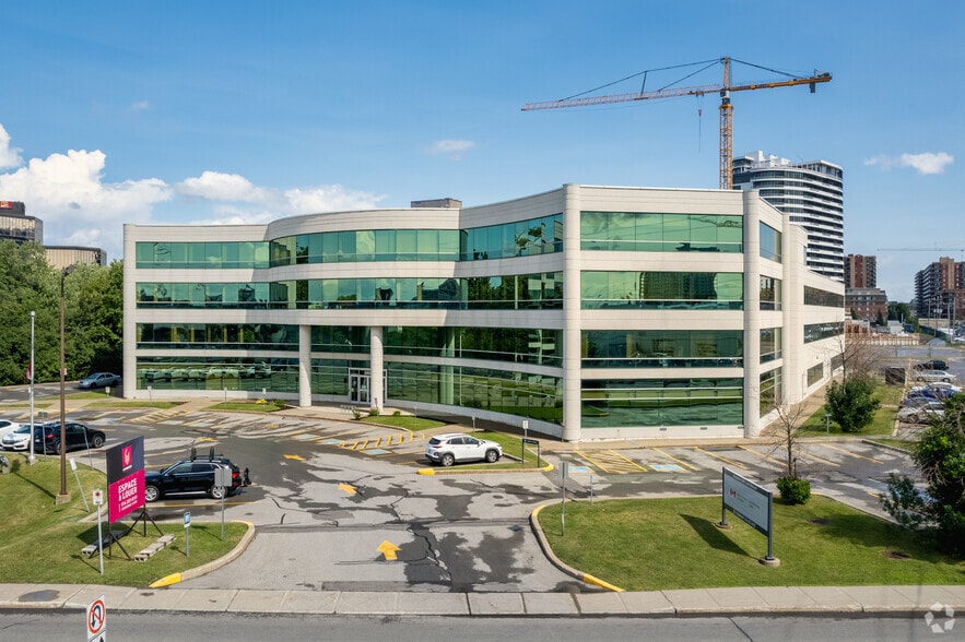 3400 Av Jean-Béraud, Laval, QC for lease - Primary Photo - Image 1 of 4