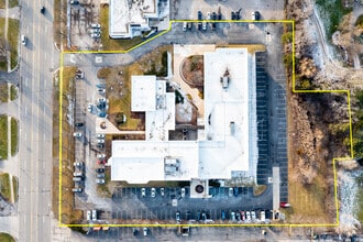 31500 W 13 Mile Rd, Farmington Hills, MI - Aerial map view - Image1