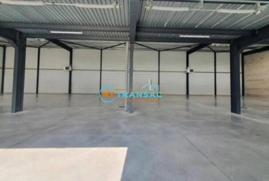 Local d'activités dans Bondoufle à vendre - Photo du bâtiment - Image 2 de 6