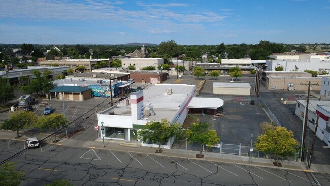 More details for 19 N Benton St, Kennewick, WA - Retail for Sale