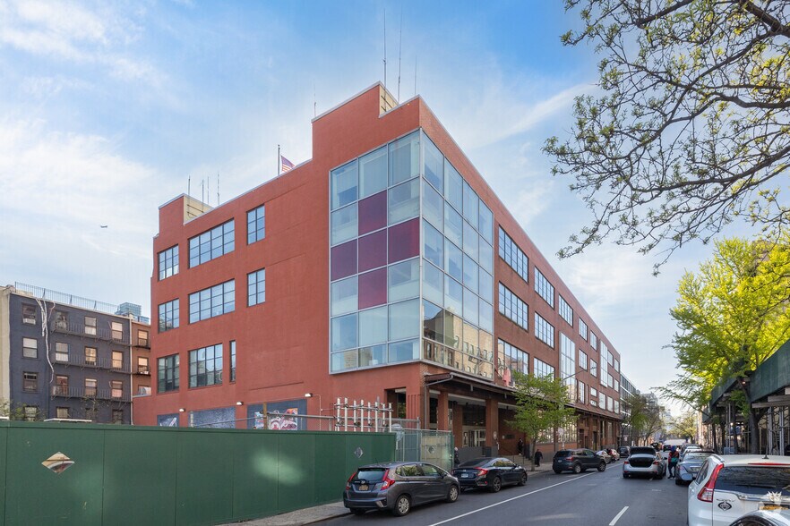 520 W 49th St, New York, NY for sale - Primary Photo - Image 1 of 1