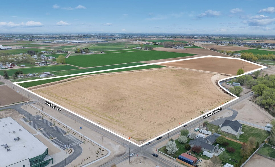 Cherry Ln, Nampa, ID for sale - Building Photo - Image 1 of 8