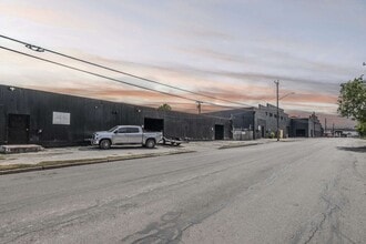 210-220 Seguin Rd, San Antonio, TX for lease Interior Photo- Image 1 of 4