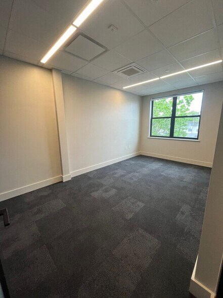 488 Central Ave, Cedarhurst, NY à louer - Photo intérieure - Image 3 de 8