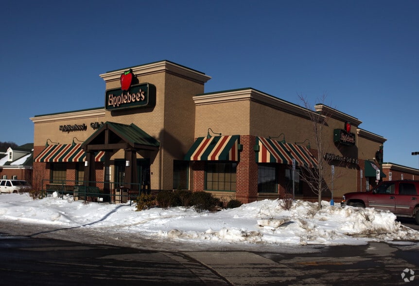 516 Commerce Dr, Bluefield, VA for sale - Primary Photo - Image 1 of 4