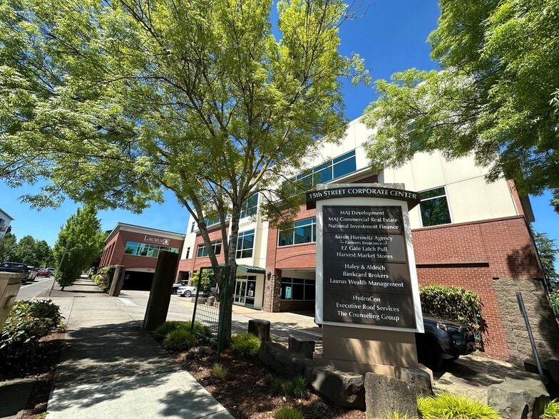 300 W 15th St, Vancouver, WA for lease - Building Photo - Image 3 of 17