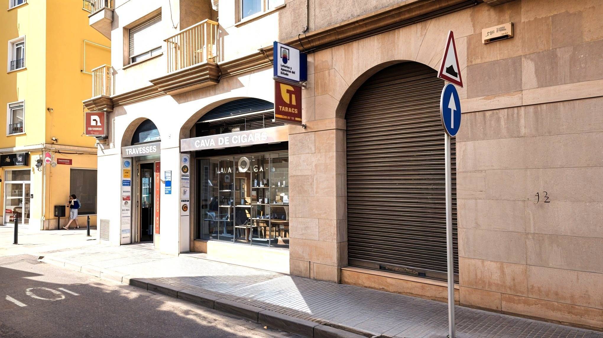 Multifamily in Reus, Tarragona for sale Interior Photo- Image 1 of 6
