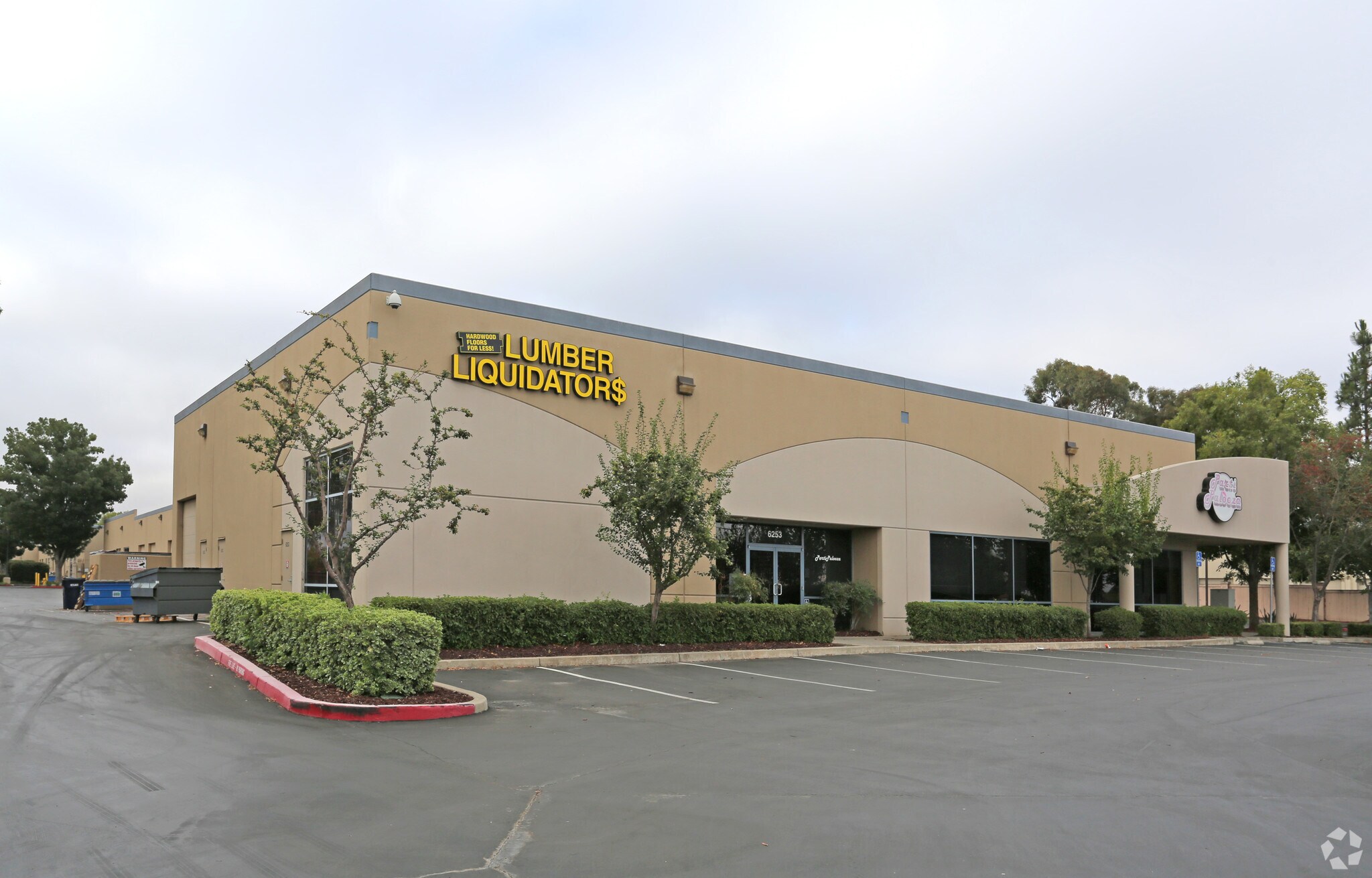 6253-6269 Southfront Rd, Livermore, CA à louer Photo du bâtiment- Image 1 de 7