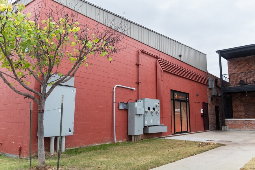 317 S Trenton Ave, Tulsa, OK for lease - Building Photo - Image 3 of 7