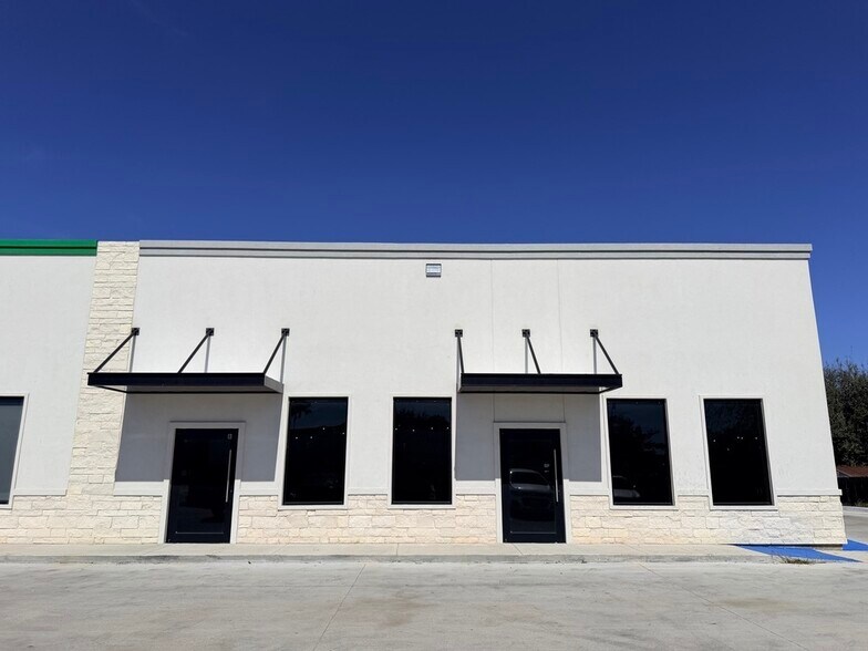 2608 Alton Gloor blvd, Brownsville, TX à louer - Photo du bâtiment - Image 2 de 9