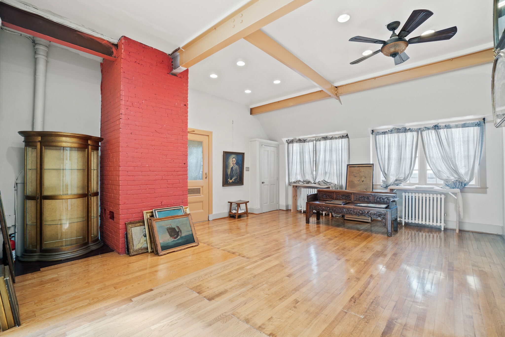 9108 Church St, Manassas, VA for lease Interior Photo- Image 1 of 16