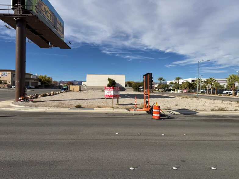 6225 S Decatur Blvd, Las Vegas, NV for lease - Building Photo - Image 2 of 7