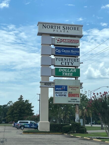 4000 Pontchartrain Dr, Slidell, LA à louer - Photo du bâtiment - Image 2 de 9