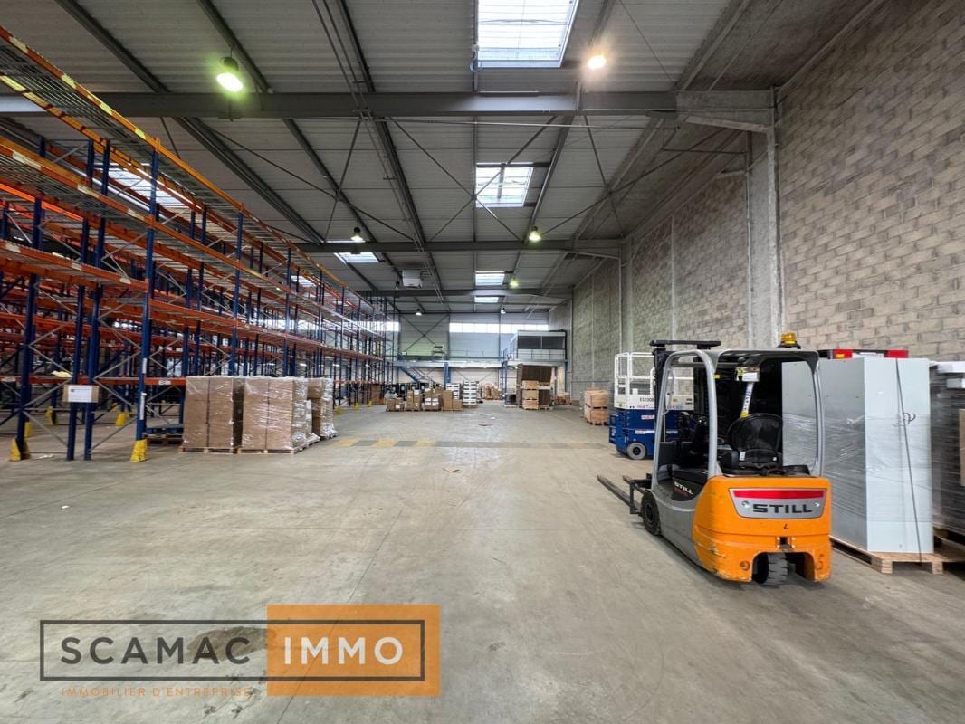 Industrial in LIEUSAINT for lease Interior Photo- Image 1 of 6