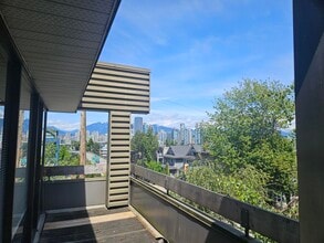 1412 W 7th Ave, Vancouver, BC for lease Building Photo- Image 2 of 7