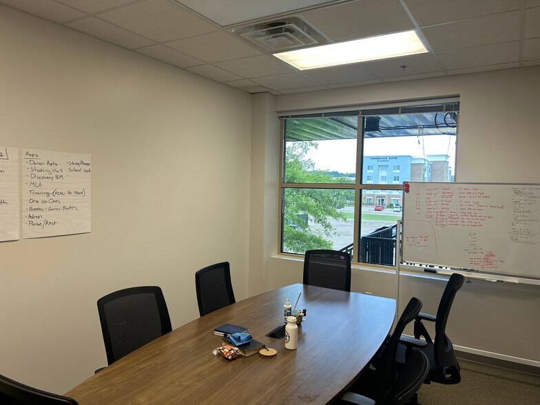 144-277 Market St, Flowood, MS for lease - Interior Photo - Image 2 of 14