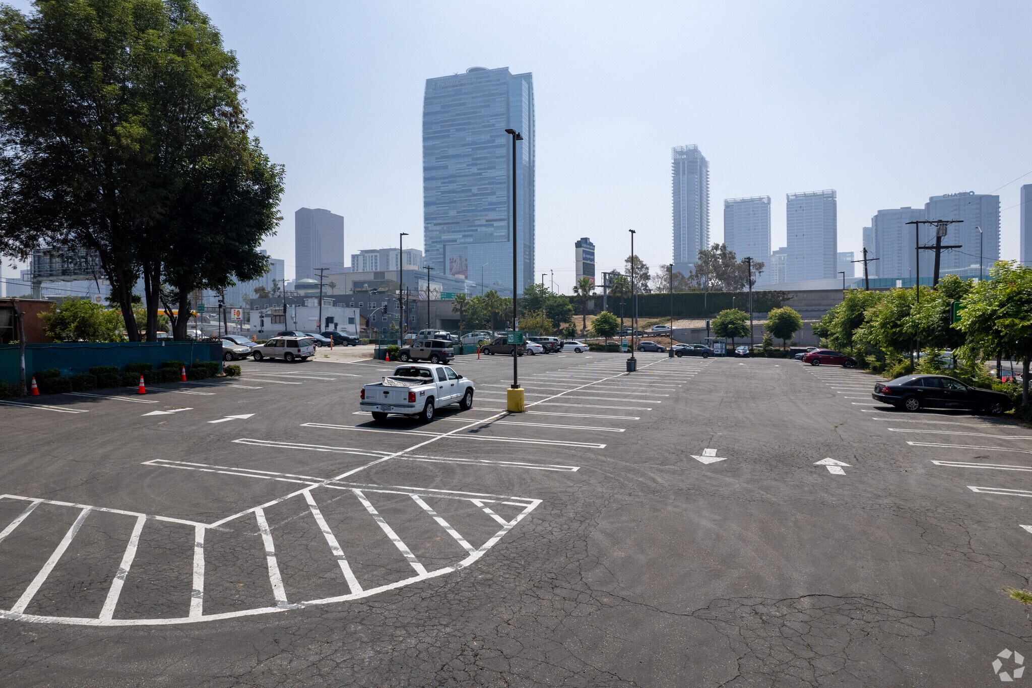1313-1337 W 11th Pl, Los Angeles, CA for sale Building Photo- Image 1 of 11