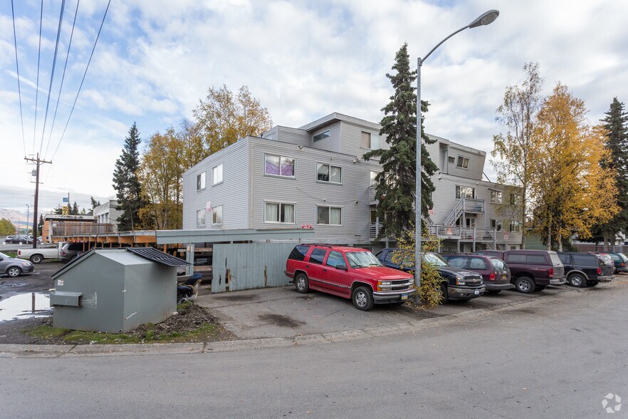 4950 Taku Dr, Anchorage, AK à vendre - Photo du bâtiment - Image 2 de 3