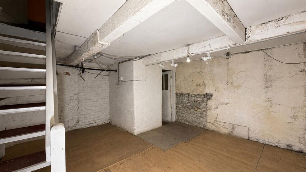 50-52 Bridge St, Bolton à vendre - Photo du bâtiment - Image 3 de 12