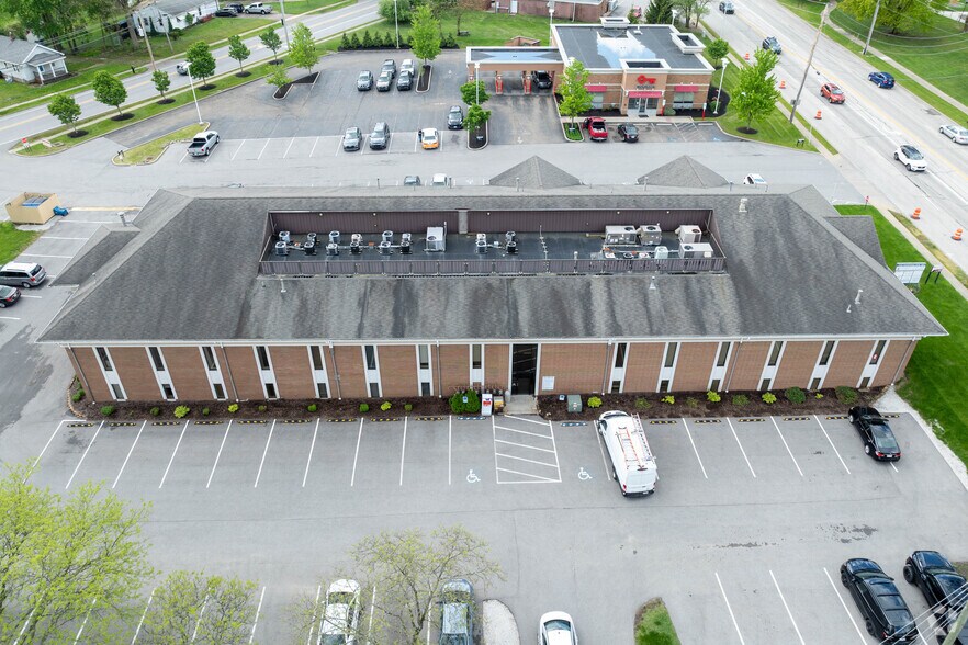 3869 Darrow Rd, Stow, OH à vendre - Photo du bâtiment - Image 3 de 5