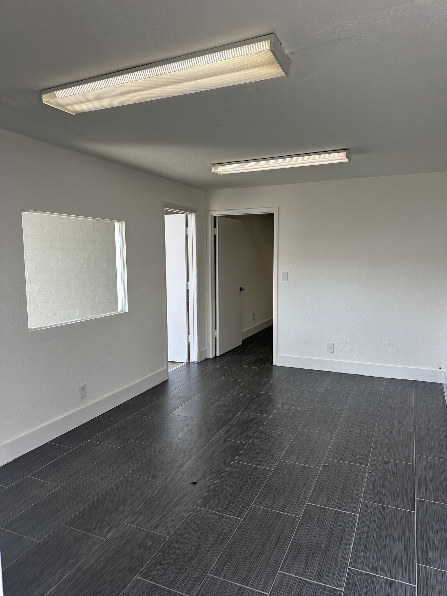 5220-5296 NW 163rd St, Miami Lakes, FL for lease Building Photo- Image 1 of 2