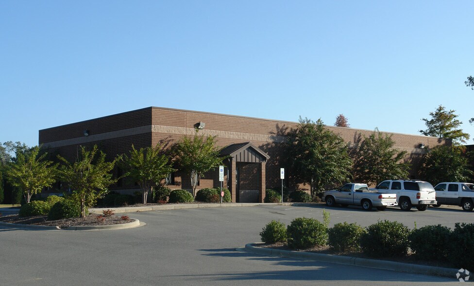 2725 Gray Fox Rd, Monroe, NC à vendre - Photo du bâtiment - Image 2 de 14