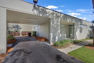 14000 NW 58th Ct, Miami Lakes, FL for lease Building Photo- Image 2 of 4