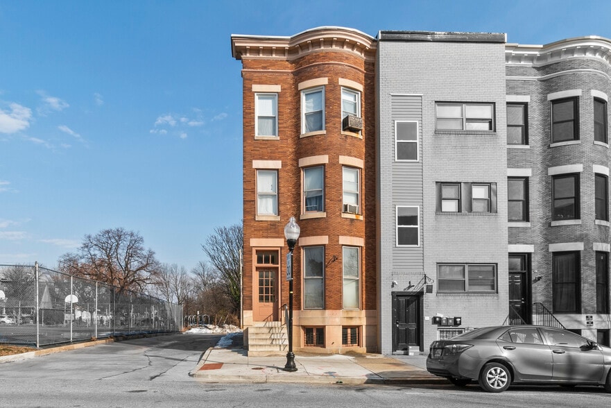 2541 St Paul St, Baltimore, MD for sale - Building Photo - Image 2 of 25