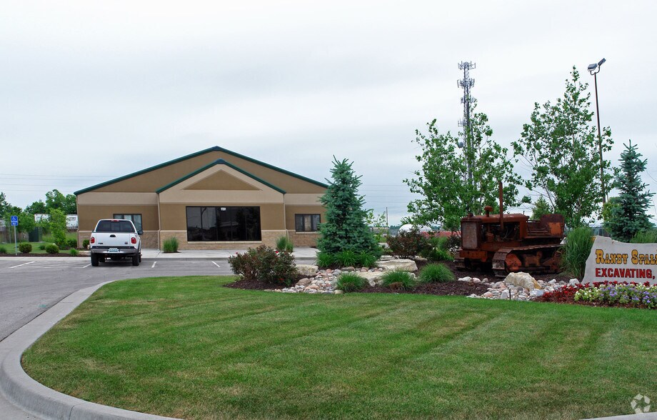 17231 Bel-Ray Pl, Belton, MO à louer - Photo du bâtiment - Image 2 de 23