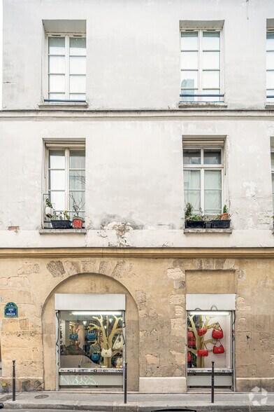 70 Rue Du Temple, Paris à louer - Photo du bâtiment - Image 3 de 5