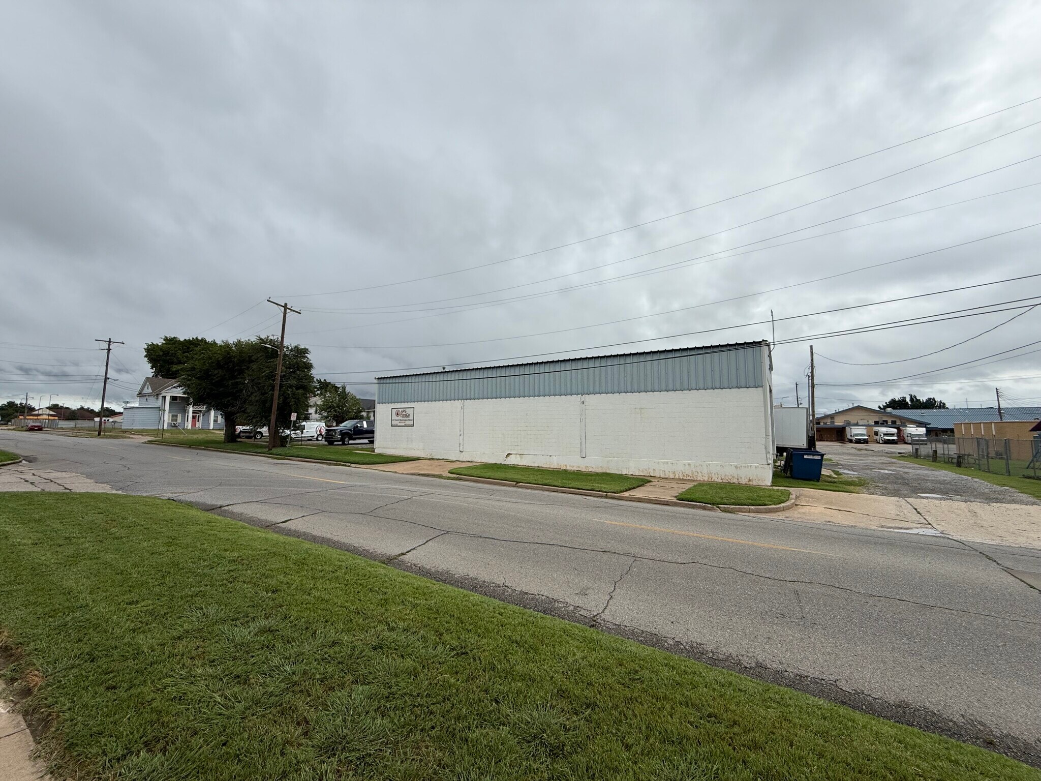 517 N Washington St, Enid, OK à vendre Photo du bâtiment- Image 1 de 1