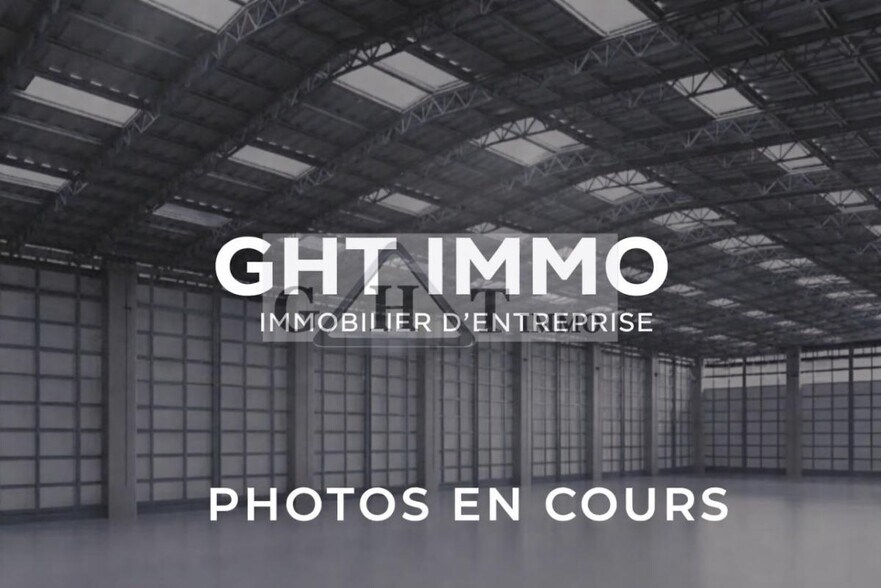 Office in Saint-Maximin for lease - Interior Photo - Image 1 of 1