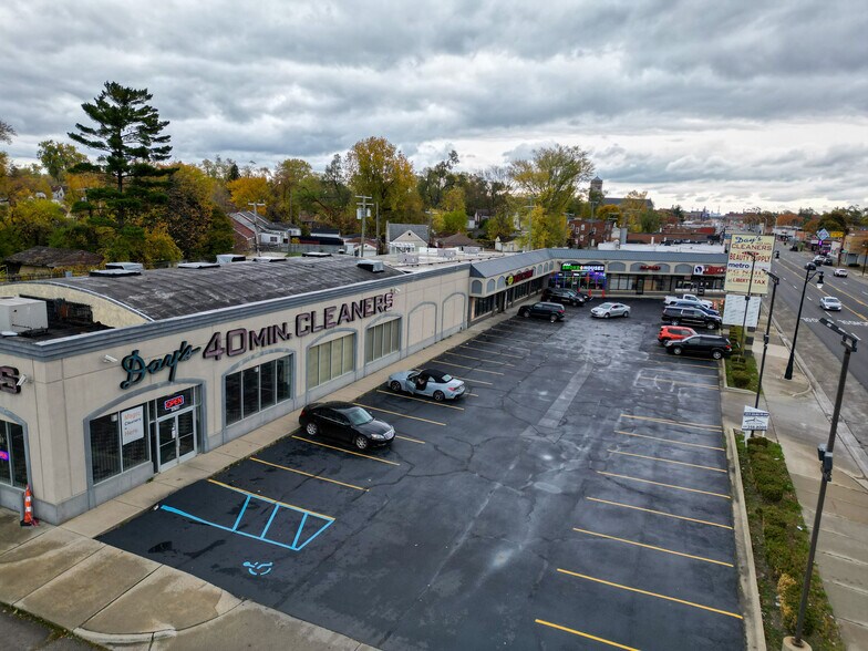 16700-16748 Grand River Ave, Detroit, MI à louer - Photo du bâtiment - Image 2 de 7