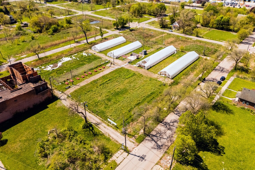 2280 Frederick St, Detroit, MI for sale - Building Photo - Image 3 of 5