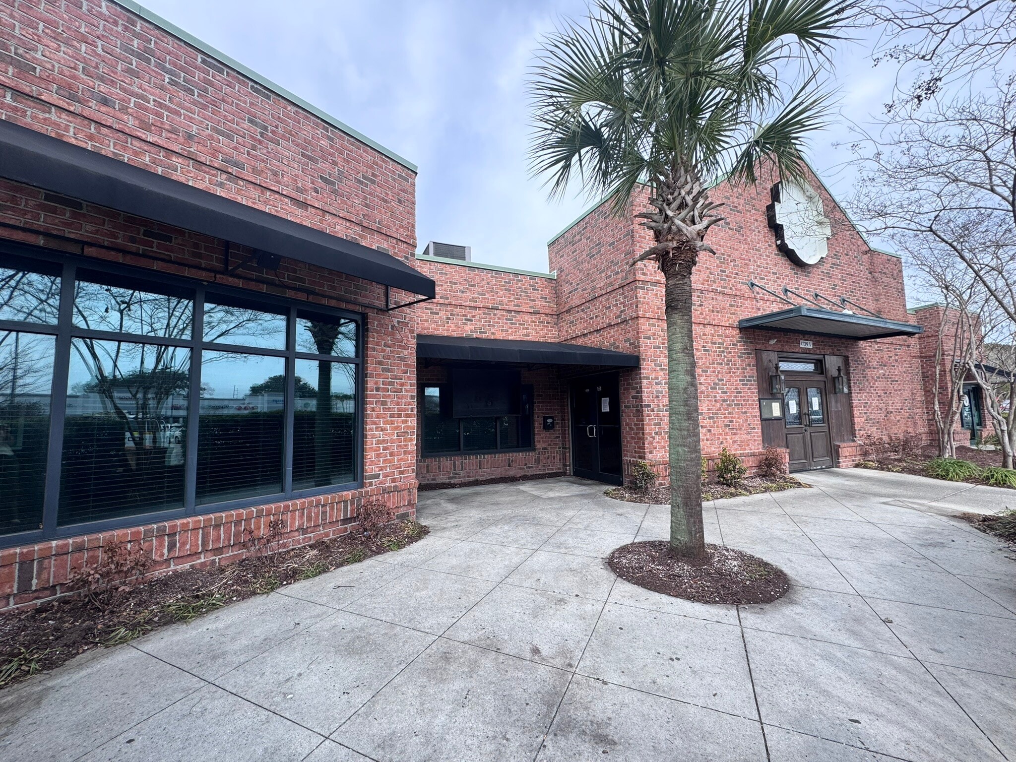 1739 Maybank Hwy, Charleston, SC for lease Interior Photo- Image 1 of 4