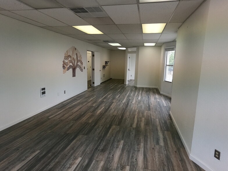 4609-4695 Telegraph Ave, Oakland, CA for lease - Primary Photo - Image 1 of 7