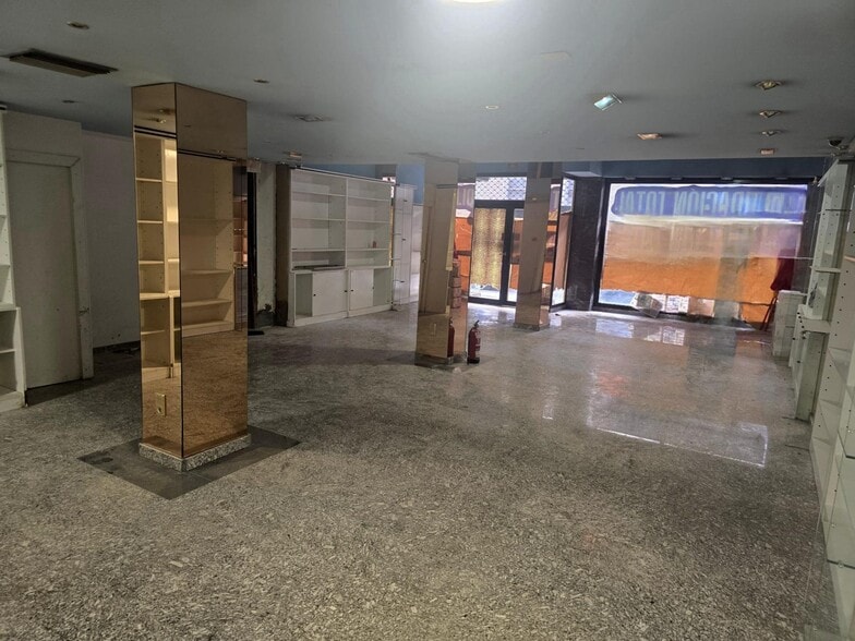 Calle Anselmo Gascón de Gotor, 19-19, Zaragoza, Zaragoza for lease - Interior Photo - Image 2 of 6